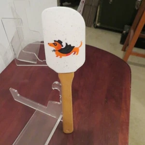 Spatule Halloween mouchetée cape masquée teckel NEUVE - Photo 1/2