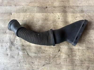 MERCEDES BENZ GLS GL550 RIGHT SIDE MOTOR AIR DUCT INTAKE MANIFOLD TUBE - Image 1 of 3