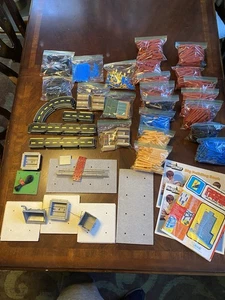 Vintage Kenner Girder & Panel Action Building Set Skyscraper AND Bridge Set - Picture 1 of 24