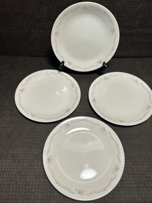 Lot of 4 Corelle English Breakfast Luncheon Salad Plates 8.5" USA Glossy EUC - Image 1 of 4