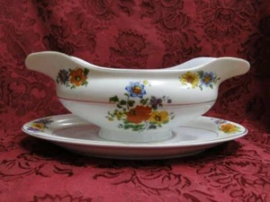 Thun Thu71 Floral Rim & Center, Cream Band: Gravy Boat & Attached Underplate - Picture 1 of 6
