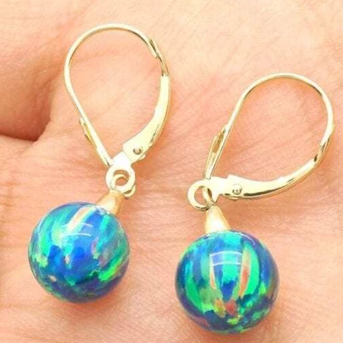 Pendientes colgantes de oro amarillo de 14K de 9 mm en forma de bola azul verde ópalo de fuego con cierre de palanca Foto 1 de 4