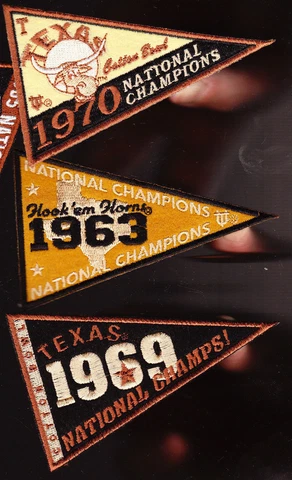 10 SET LOT (40) TEXAS LONGHORNS UPPER DECK MINI PENNANT NATIONAL CHAMPIONS Cover