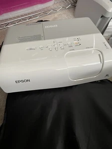 Epson PowerLite S5 series/77C LCD Projector complete withcase - Picture 1 of 4