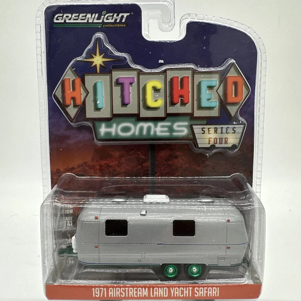 Chase 1971 Airstream Land Yacht Safari Travel Trailer 1/64 Greenlight 34040 B
