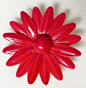 Vintage Red Enamel Daisy Brooch Pin~1960s Mod~Costume Jewelry~Beautiful 2.5” - Picture 1 of 9