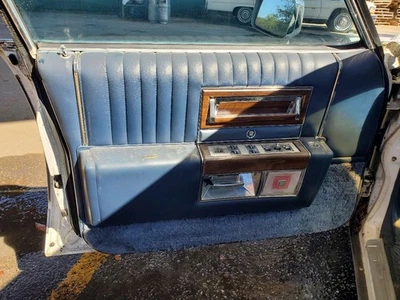 Cadillac Brougham 1988 OEM conjunto de paneles de ajuste del conductor delantero azul desgaste normal Foto 1 de 4