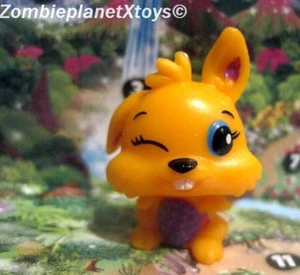 FIGURA DE COLECCIÓN HATCHIMALS AMARILLO NARANJA CONEJO JARDÍN SUELTO COMO NUEVO - Imagen 1 de 3