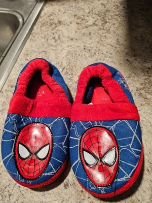 Spiderman 2 House shoes Size 11/12 - Image 1 of 3