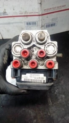 2002-2005 Ford Excursion 02-04 F250 F350 ABS Anti-Lock Brake Pump Assembly 4X4 - Image 1 of 4