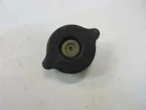 Suzuki Burgman UH 125 BP Kühlerdeckel Kühler Kühlerverschluß Stopfen Kappe - Bild 1 von 2