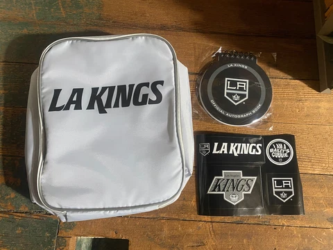 LA Kings Bailey Lunchbag 72 Knotts New Rare Cover