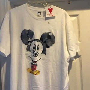 Uniqlo x Disney Collection "Mickey Project 100" Black Mickey Mouse Black T-shirt - Picture 1 of 5