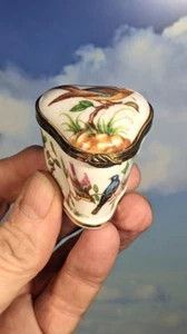 Vintage Del Prado Collection Finest Porcelain Hinged Trinket Box. 5cm x 4cm - Picture 1 of 12