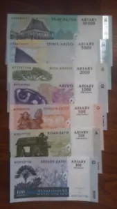Madagascar full set 2003 2007 10000 5000 2000 1000 500 200 100 ariary P-28Ba UNC - Picture 1 of 1