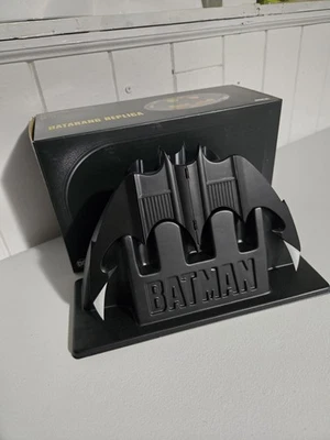 NECA Batman réplica Batarang Batman 1989 Foto 1 de 4