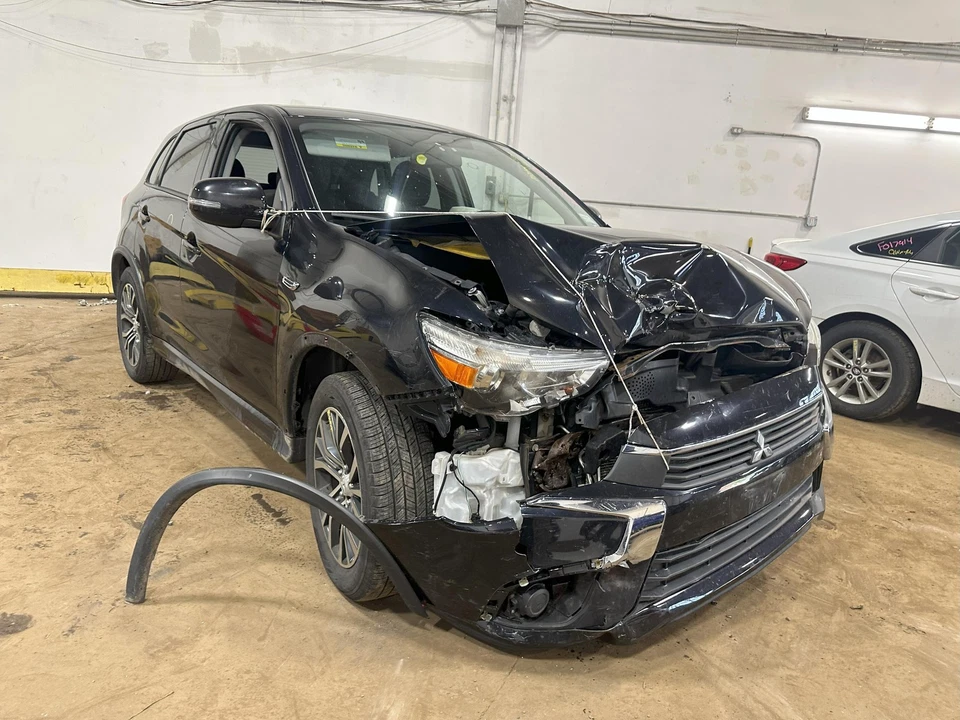 Used Rear Left Ind Rr Suspension Assembly fits: 2016 Mitsubishi Outlander sport - Image 1 of 4