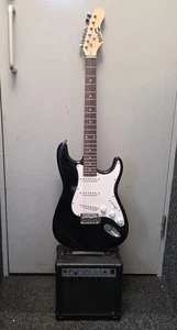 RockJam 6-String Electric Guitar Kit - Picture 1 of 6