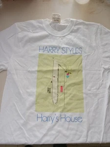 HARRY STYLES Harry’s House *Rare* Tee Shirt Unisex Size Small NEW WITHOUT TAGS  - Picture 1 of 9