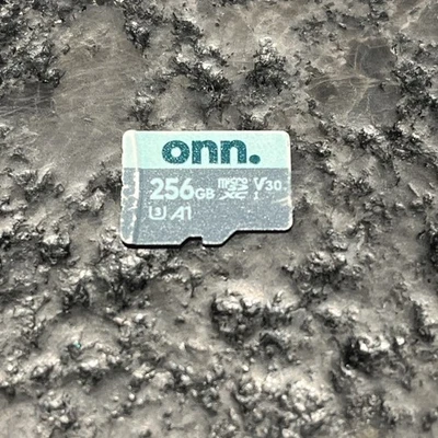 ONN 256GB microSDXC Flash Memory Card 100Mb/s - 100006050 - Image 1 of 2