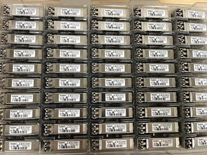 Avago AFBR-57G5MZ-EL5H 32Gbps sfp-plus FC Optical Fibre Channel Transceiver - Afbeelding 1 van 2
