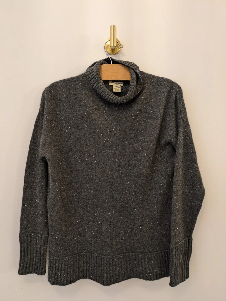 Suéter de cuello falso gris de dos capas 100 % cachemir diseño vertical Foto 1 de 4