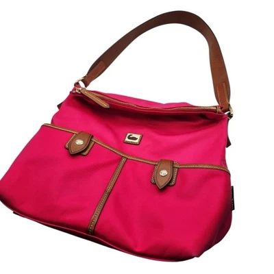 Bolsa de ombro feminina Dooney & Bourke rosa média - Imagem 1 de 4