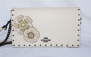 Coach Clutch Umhängetasche elfenbeinfarben Blumen Leder Foldover Nieten neu ohne Etikett - Bild 1 von 19