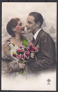 g3387/ Iceland Photo Postcard 1934 # Man & Women in Love - Picture 1 of 2