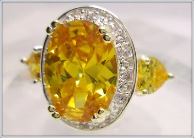 18K WHITE GOLD FILLED OVAL CUT YELLOW CITRINE DELICATE LADIE'S RING 9 - Image 1 of 4