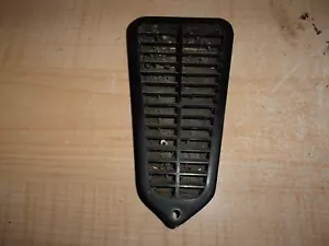 1977-1990 GM B Body Cadillac Fleetwood Caprice Oldsmobile Buick Door Jamb Vent 2 - Picture 1 of 2
