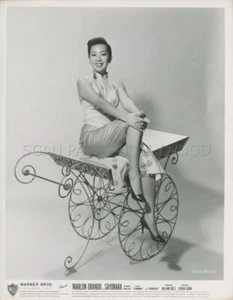 MIIKO TAKA SAYONARA 1957 PHOTO ORIGINAL #21 - Imagen 1 de 1