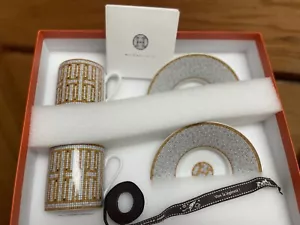 New HERMES Porcelain Coffee Cup & Saucer Set Mosaique Au 24 Gold 2 Cup 2 Saucer - Picture 1 of 1