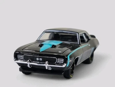 Chevy Camaro SS/RS 1969 diorama coleccionable modelo de coche fundido a presión 1:64 negro suelto Foto 1 de 4