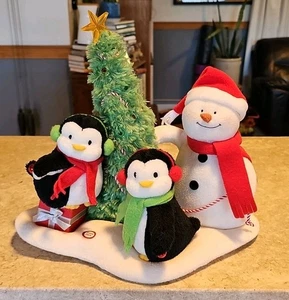2006 Hallmark Very Merry Trio Animated Singing Snowman and Penguins - Picture 1 of 10