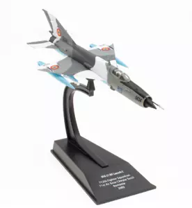MiG-21 MF LanceR-C 1:100 - Combat Planes Collection Hachette CP55 - Picture 1 of 4