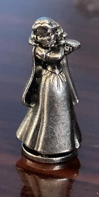 Игровой жетон Монополия издание Disney (2001) БЕЛОСНЕЖНЫЙ - Изображение 1 из 4