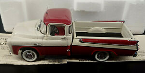 Danbury Mint Red & Cream 1957 Dodge Sweptside D100 Pickup NIB Undisplayed s-2B