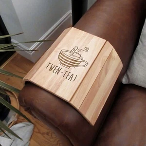 Flexibles Holz Sofa Snack Tablett TWEN-TEA Design 20. Geburtstag Geschenk Sohn Bruder - Bild 1 von 18
