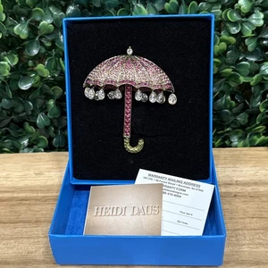 Spilla per ombrello Heidi Daus gocce di pioggia su cristallo rosa strass nuova con scatola - Foto 1 di 5