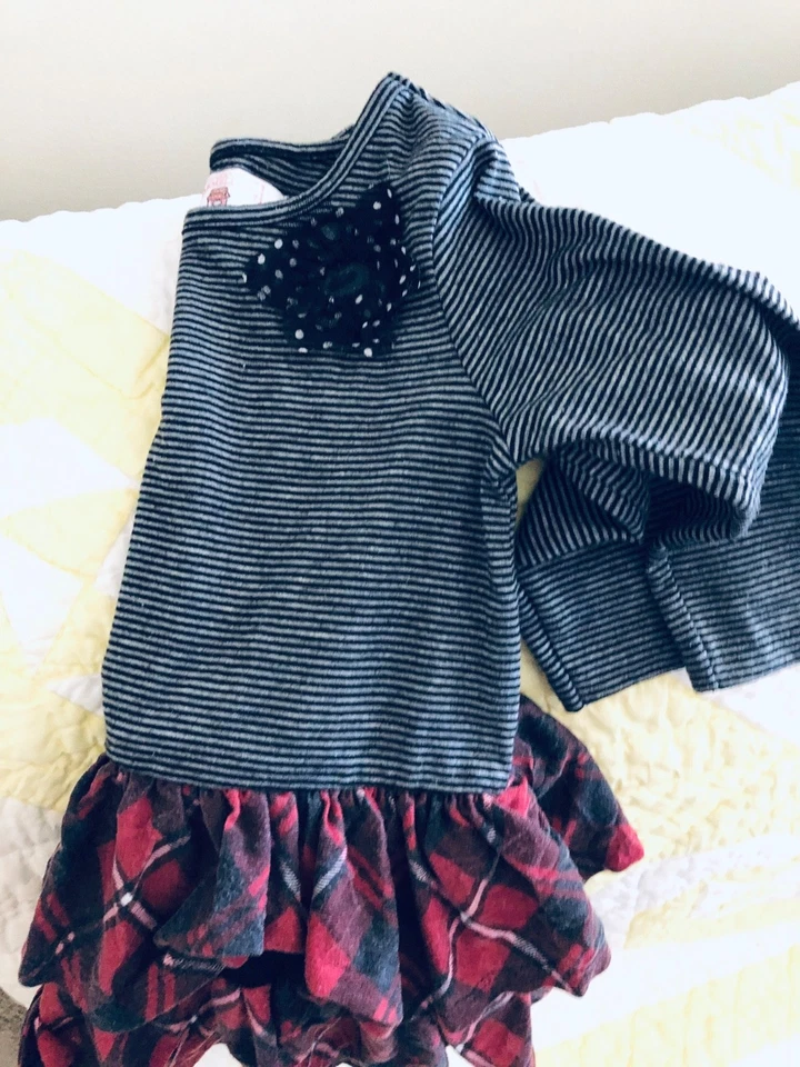 MARMELATTA Rojo Negro RELOJ CUADROS NAVIDAD VACACIONES Vestido NIÑO PEQUEÑO 2t 3t Limpio Usado en Excelente Condición Foto 1 de 4