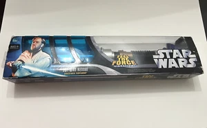STAR WARS - OBI-WAN KENOBI LIGHTSABER -Feel The Force Vibration2005 CHRISTMAS - Picture 1 of 4