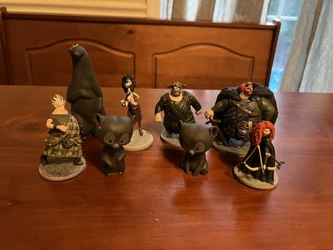 Disney Brave Figure Lot Of 8 Merida King Fergus Cover