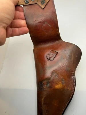 HH Heiser Style, Red Head? 6-inch Colt REVOLVER vintage leather holster Unknown - Image 1 of 4