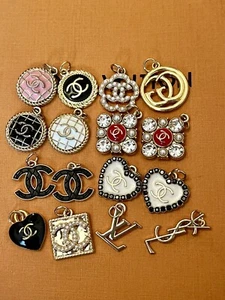 Mixed Lot Of 16 Pendants Zip Pull YSL LV , Gold Tone Metal, Assorted - Picture 1 of 1