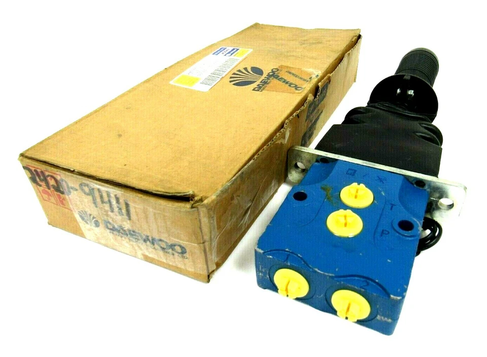 NEW DAEWOO 2420-9411 JOYSTICK 1X2TH6-L-29-10/M01 24209411 - Image 1 of 4