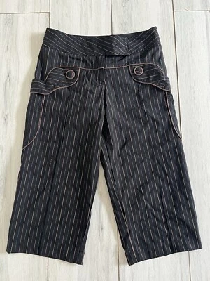 Pantalones capri Louis Verdad para mujer 0 negros con rayas verticales Y2k Foto 1 de 4