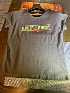 WOMEN'S HARLEY DAVIDSON NASSAU, BAHAMAS T SHIRT -SIZE LARGE - Picture 1 of 4