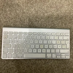 Apple Magic Keyboard Swedish - Picture 1 of 7