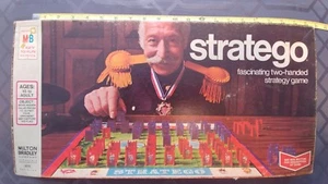  Brettspiel "Stratego" komplett 1977 Milton Bradley  - Bild 1 von 8